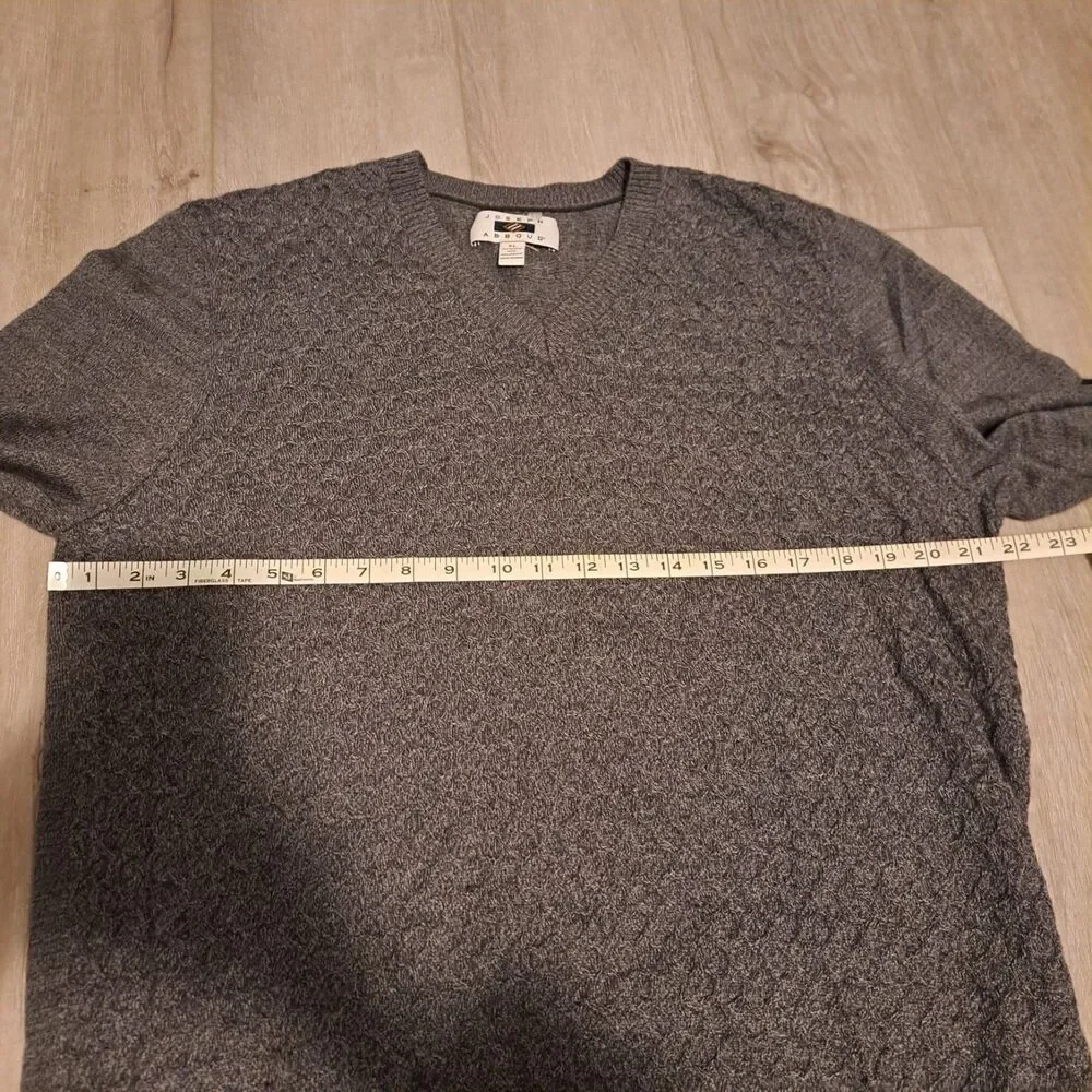 Joseph Abboud Merino Wool Blend V-Neck Sweater XL Gray & Brown Lot of 2